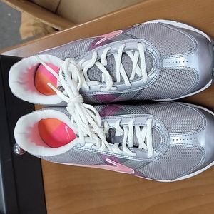 Nike shox zip size womens 8